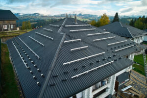 Metal roof design for home